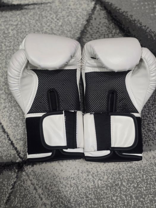 Боксёрские перчатки LastSnand