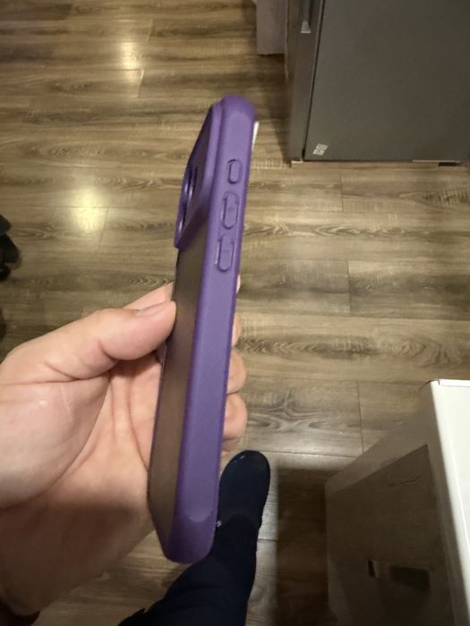 Калъф за iPhone 17 pro, нов.