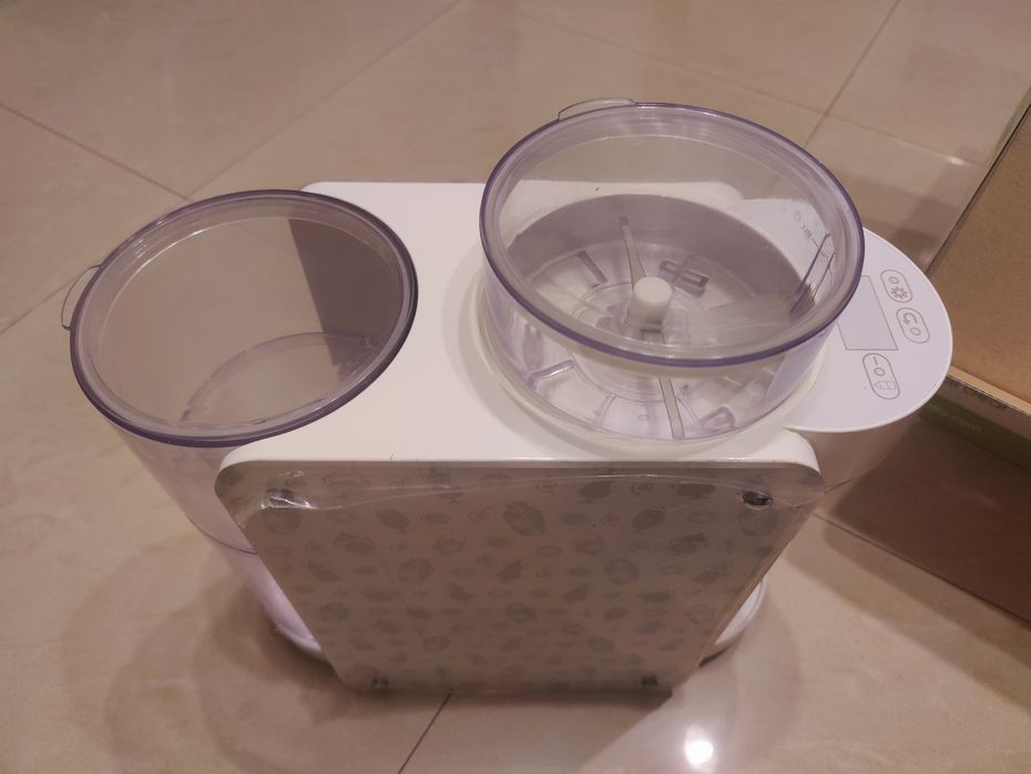 Mилк машина за адаптирано мляко AGU Happy Shaker