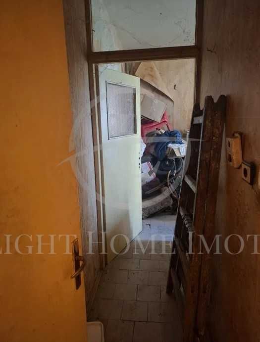 Реф. 3872 Апартамент с Три Отделни Стаи / Кючук Париж