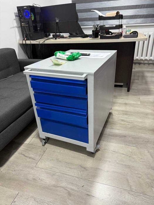 Верстак металлический, лабораторный верстак, Слесарный верстак