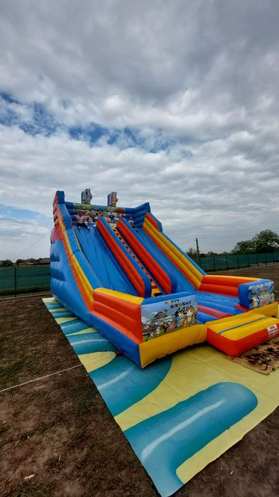 Tobogan gonflabil de închiriat!