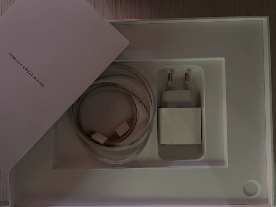 iPad 2025 года -A16, 128 ГБ