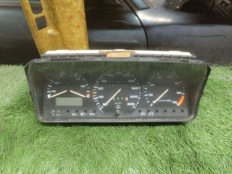 Щиток приборов Пассат б3