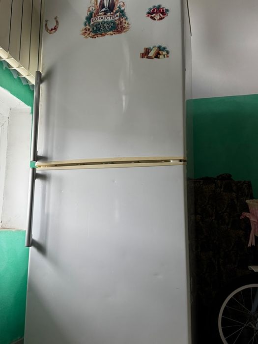 Продам холодильник.