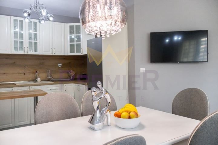 Дава се под наем Двустаен апартамент в Варна, Чайка - 73 кв.м за 800 € - Снимка #4