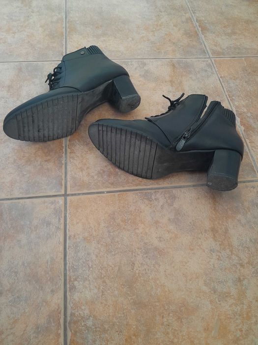 Дамски обувки с нисък ток " Lilly "