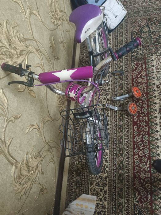 Велосипед на 5 - 7 лет.