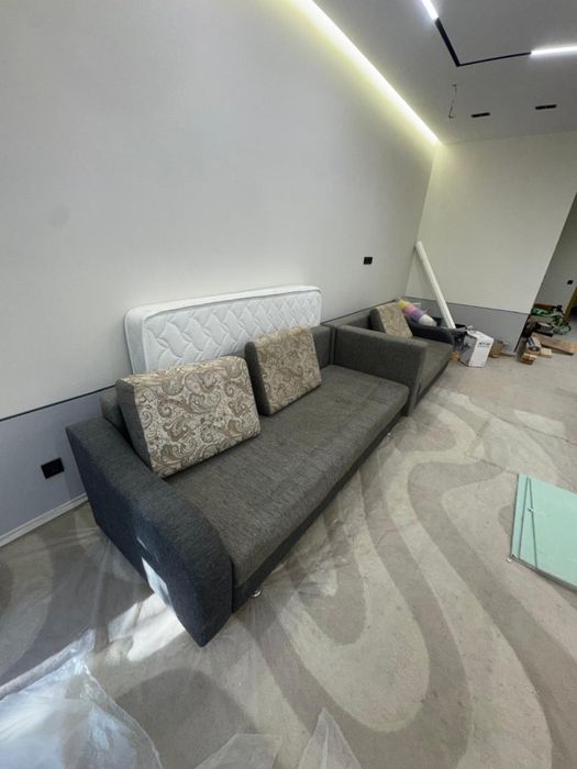 Продается диван.