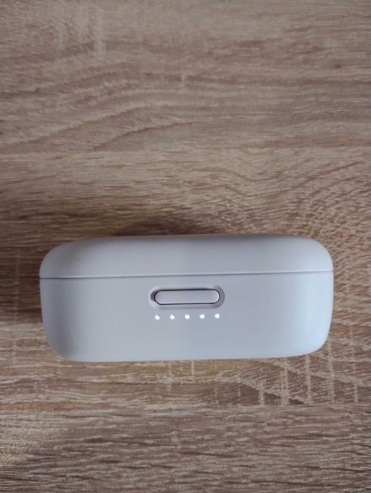bose quietcomfort зарядна кутия