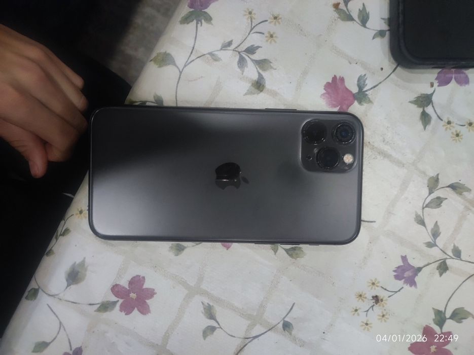 Iphone. 11 pro 64 GB 73% radnoy 4k60.korpuslari ideal kameralari tinn