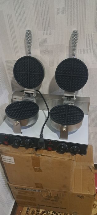 Продаётся новая печка вафельница