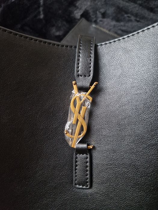 Saint Laurent Le 5 A 7 Supple Small Black