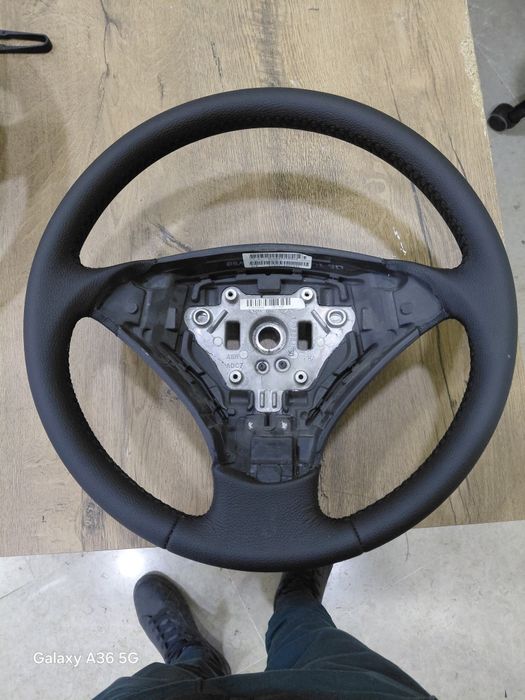 Тапициране на волани