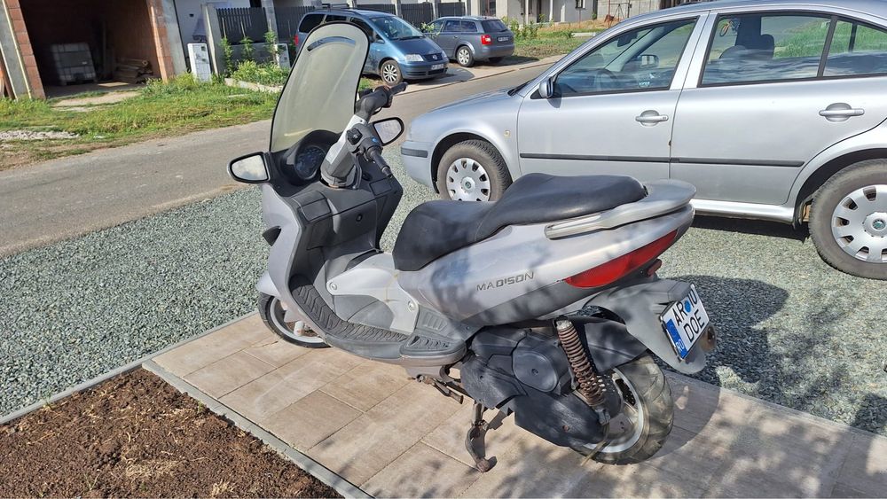 Vand scuter Malaguti T150