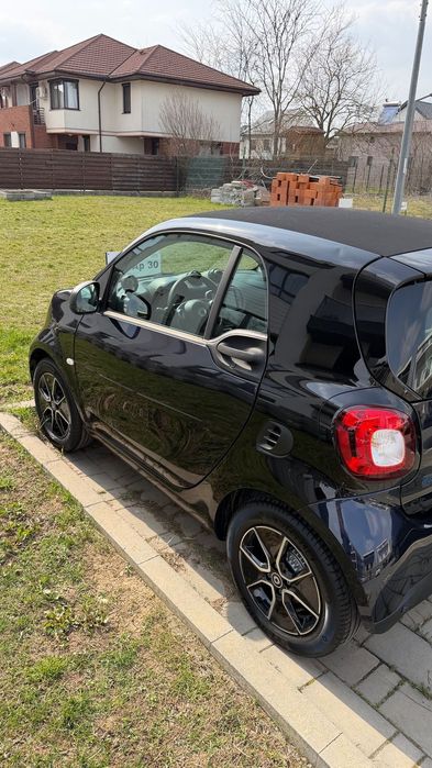 Smart Fortwo Smart Fortwo EQ 2023 /inscris in 2024 – exemplar aproape nou, 7.000 km