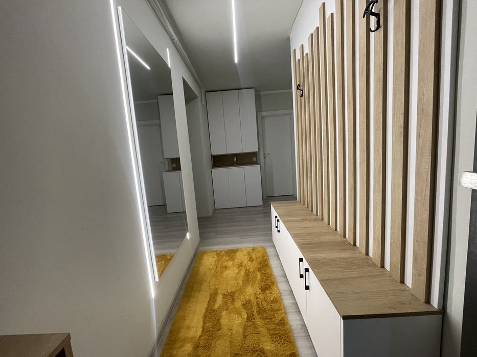 Vand Apartament cu gradina