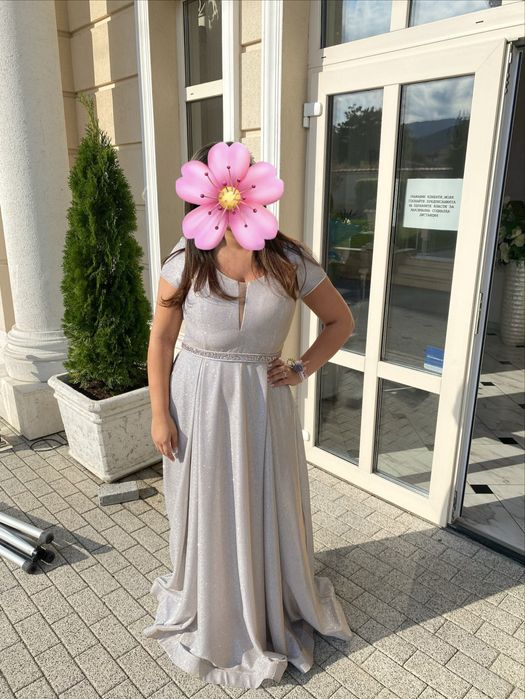 Елегантна лъскава рокля