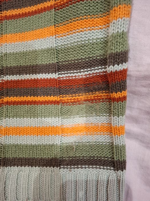 Зелен шарен дамски пуловер