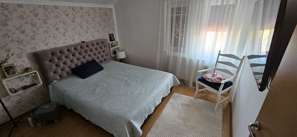 Vand casa Sanmihaiu-Roman     Pret 200.000 EUR
