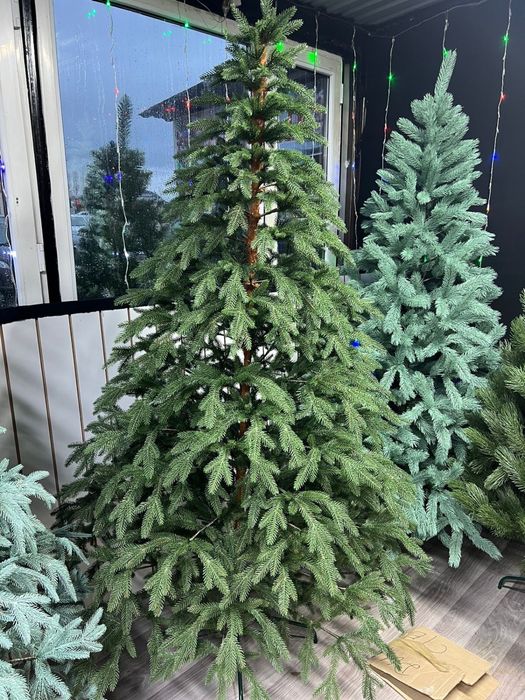 Елки искуственные