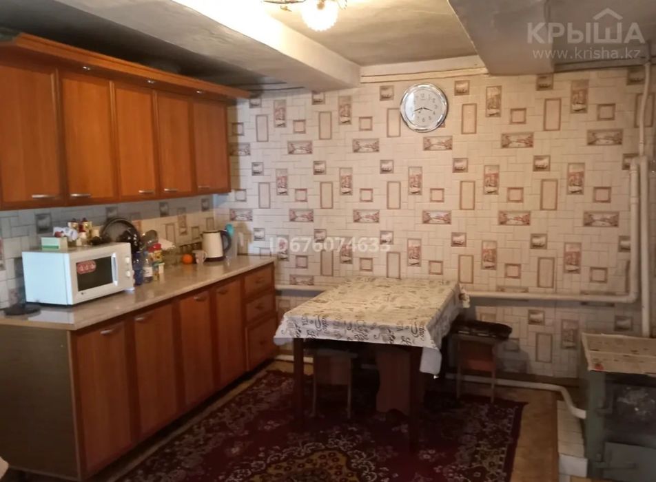 Продам два дома на одном участке