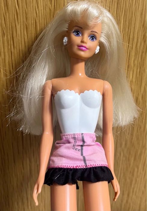 Sindi Hasbro papusa de colectie