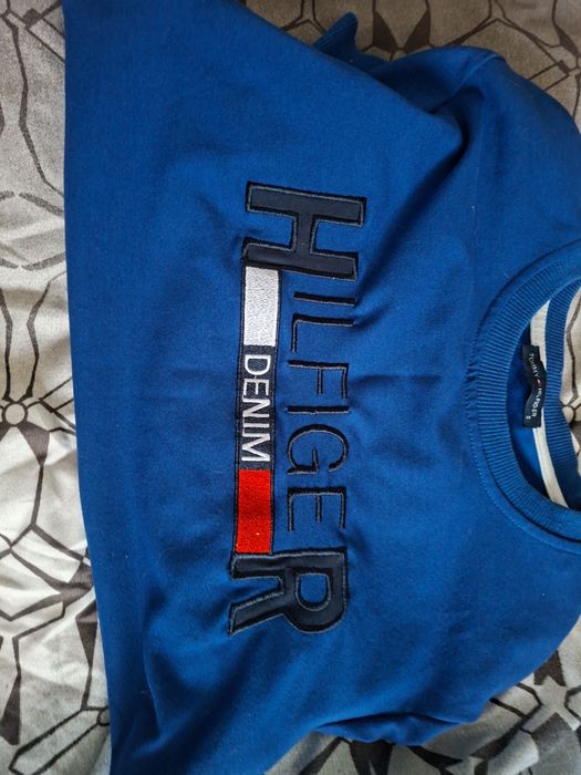 Bluza cu mâneca lunga