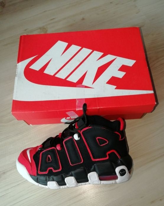 Adidasi Nike Air