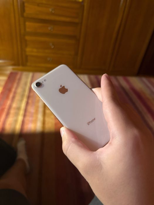 IPhone 8 использованный