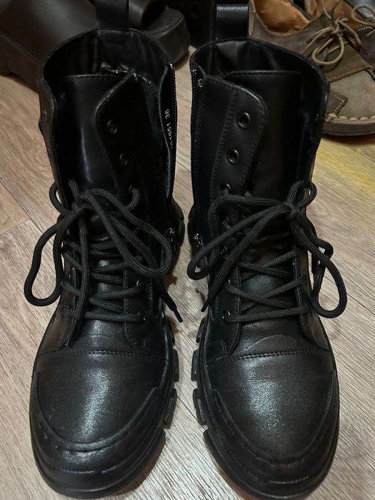 Продам обувь…………………………