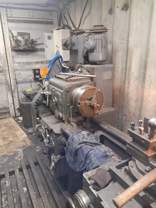 Продам Токарный станок модель 1М95