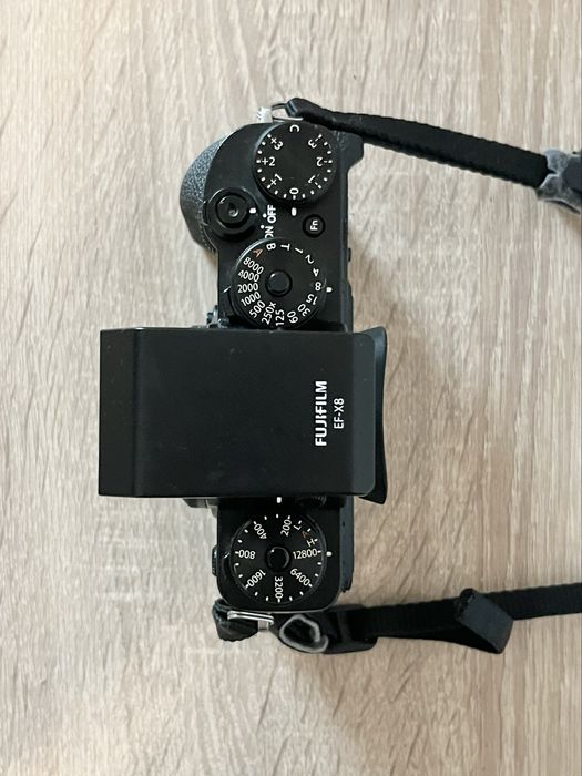 Fujifilm X-T2 body + flash — mai putin de 500 cadre