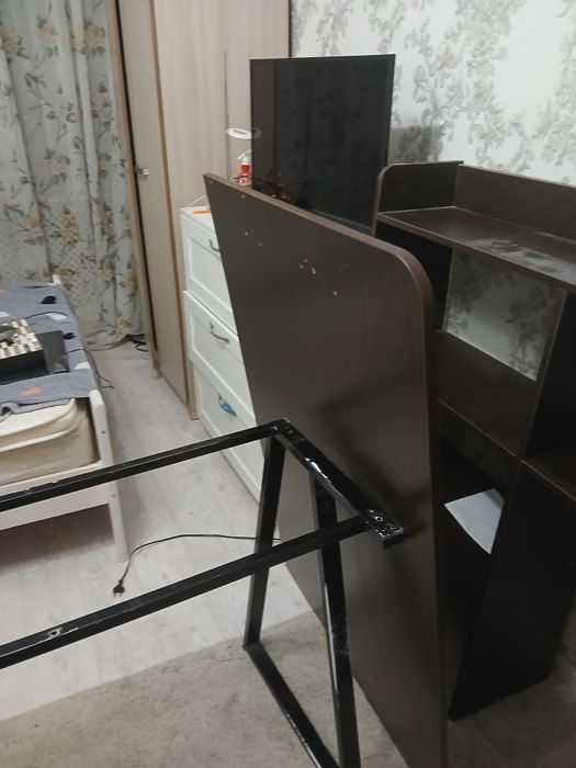 Стол с полками большой