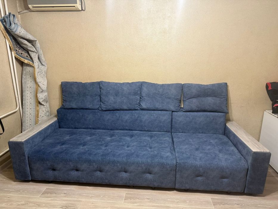 Срочно продам диван