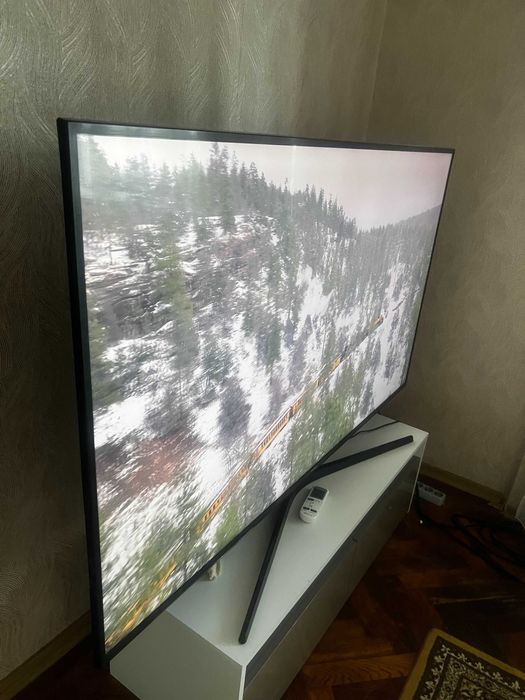 Samsung 70 Inch 4K Smart TV UE70KU6000