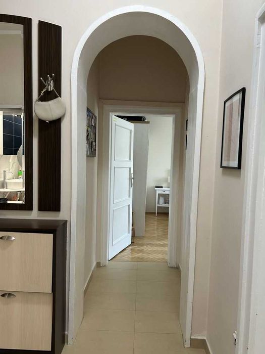 Дава се под наем Тристаен апартамент в София, Център - 88 кв.м за 1245.42 € - Снимка #5