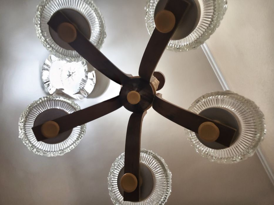 Хрустальная люстра,пяти рожковая