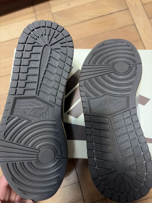 Nike Air Jordan 1 Retro Low OG x Travis Scott "Reverse Mocha" - 43