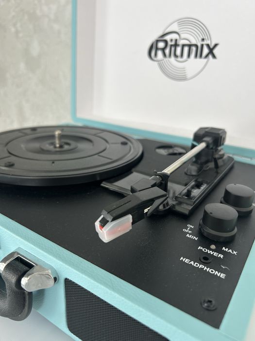 Виниловый проигрыватель Ritmix