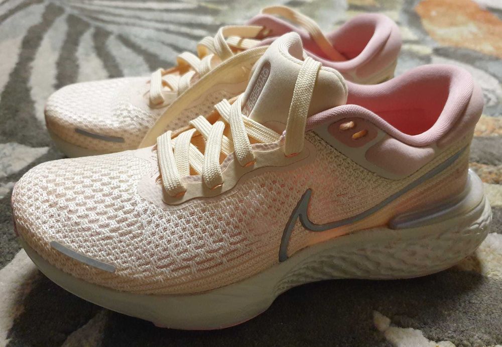 Nike zoomx invincible run