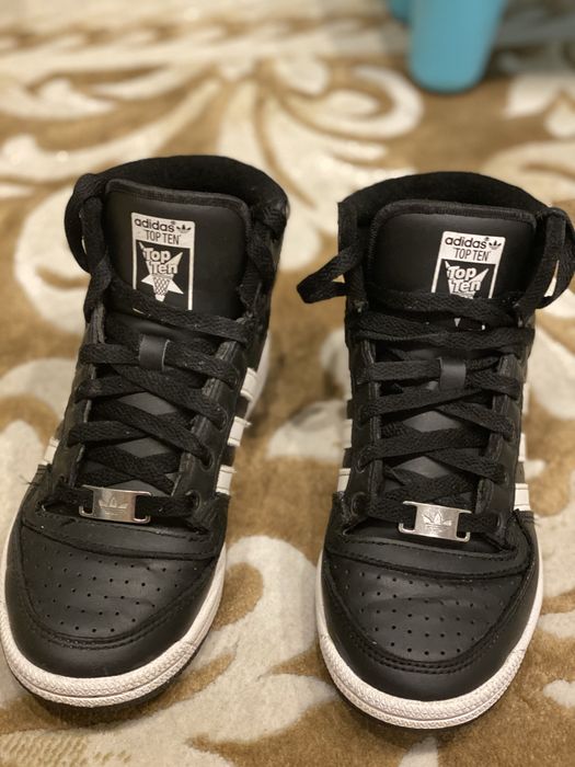 Маратонки боти Adidas