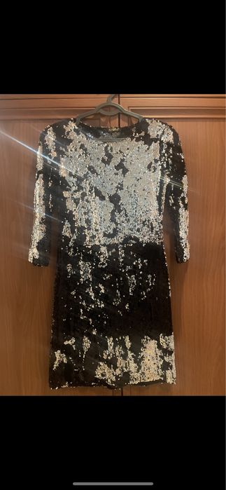 Платье в пайетках