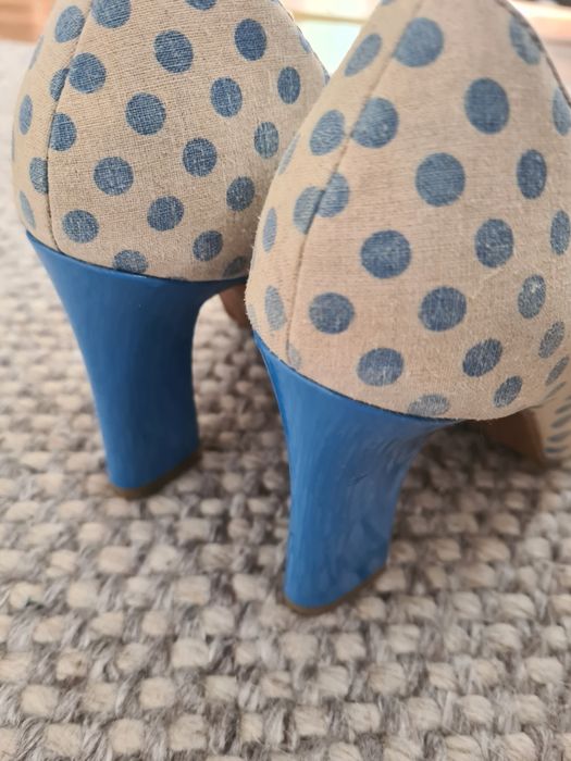 Pantof decupat Tamaris