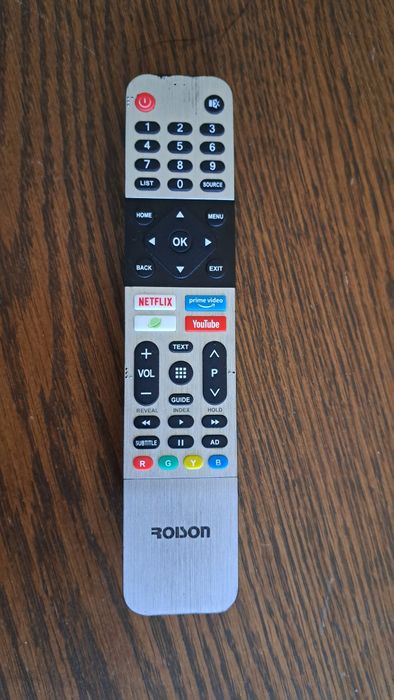 Продам свой Smart ТВ ROISON 65 дюйм