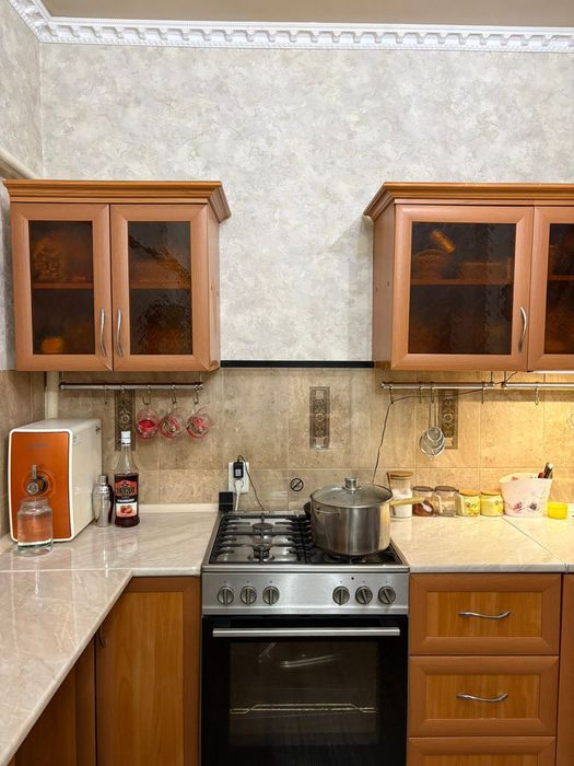 Продам мебель для кухни и зала