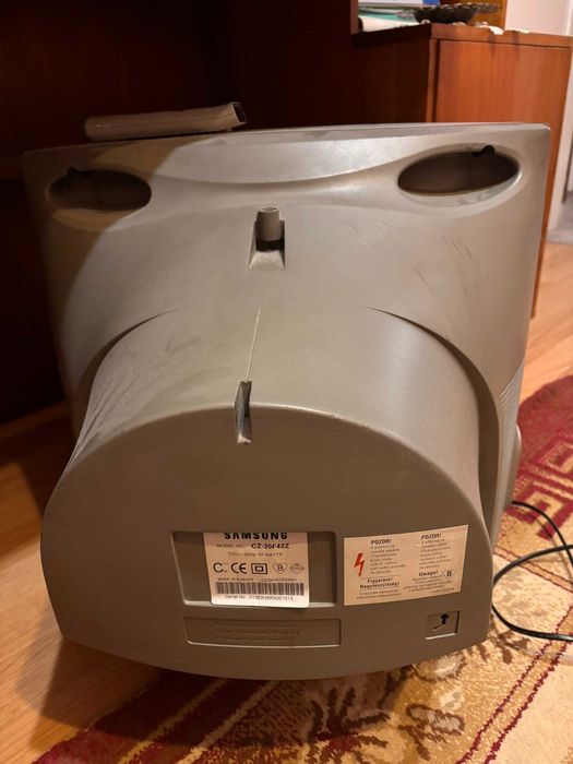 Samsung TV 20 инча