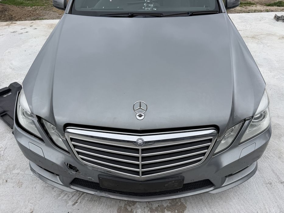 Преден капак Mercedes benz E class W212 мерцедес е класа в212