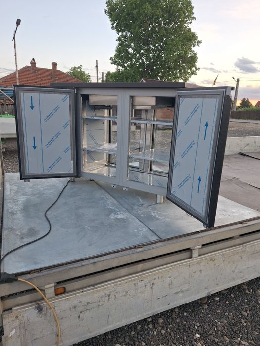 Frigider profesjonal pentru bar/restaurant