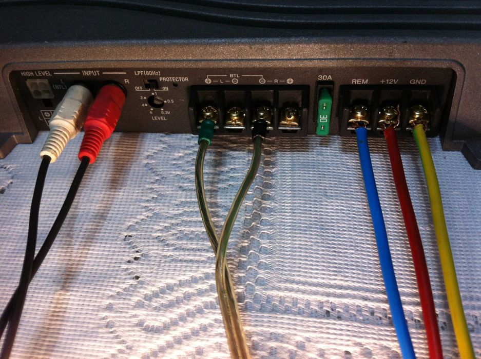 Amplificator Sony Xplod 500W/Renegade/Mac Audio max 500W(statie,Sig